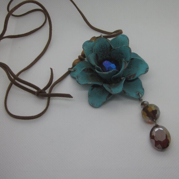 Jewelry - Metal 3D Flower Necklace with Suede Rope